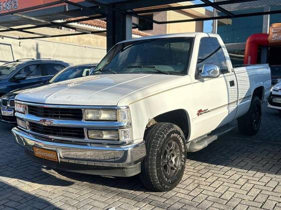 CHEVROLET SILVERADO 4.1 4X2 CS 18V DIESEL 2P MANUAL CHEVROLET SILVERADO 4.1 4X2 CS 18V DIESEL 2P MANUAL